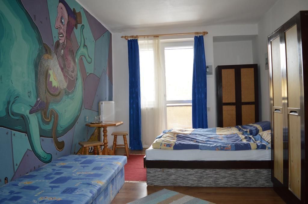 Penzion Centrum Pod Lesom Vysoke Tatry Bagian luar foto