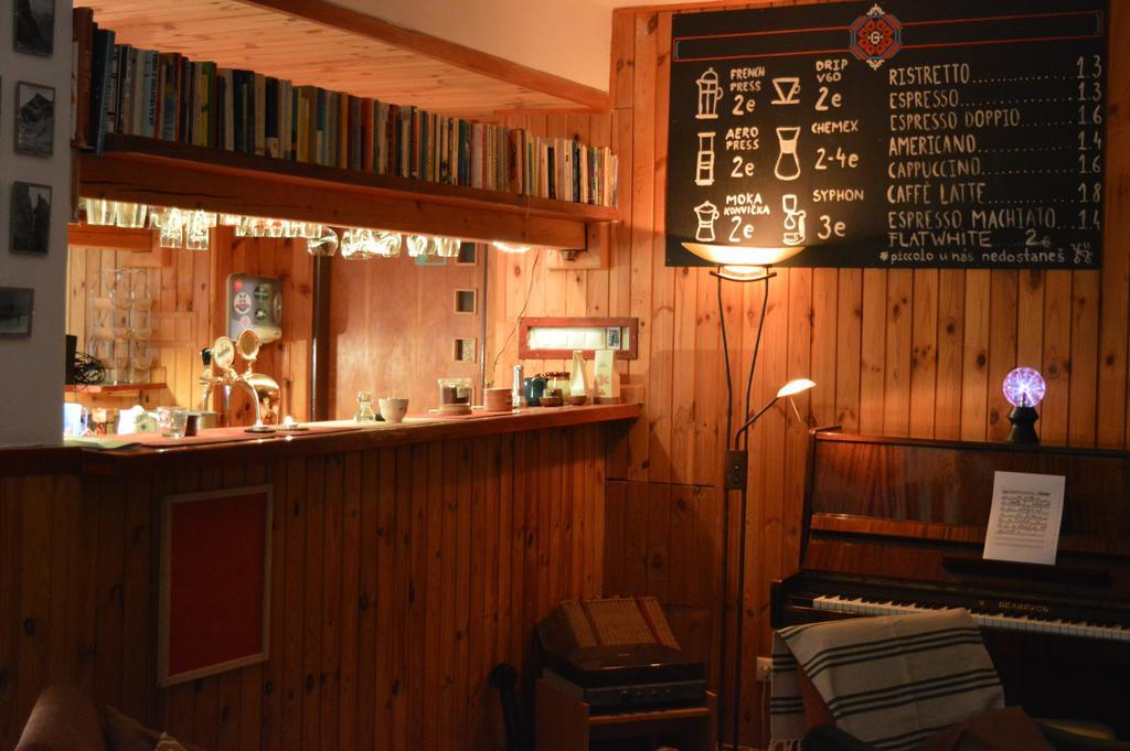 Penzion Centrum Pod Lesom Vysoke Tatry Bagian luar foto