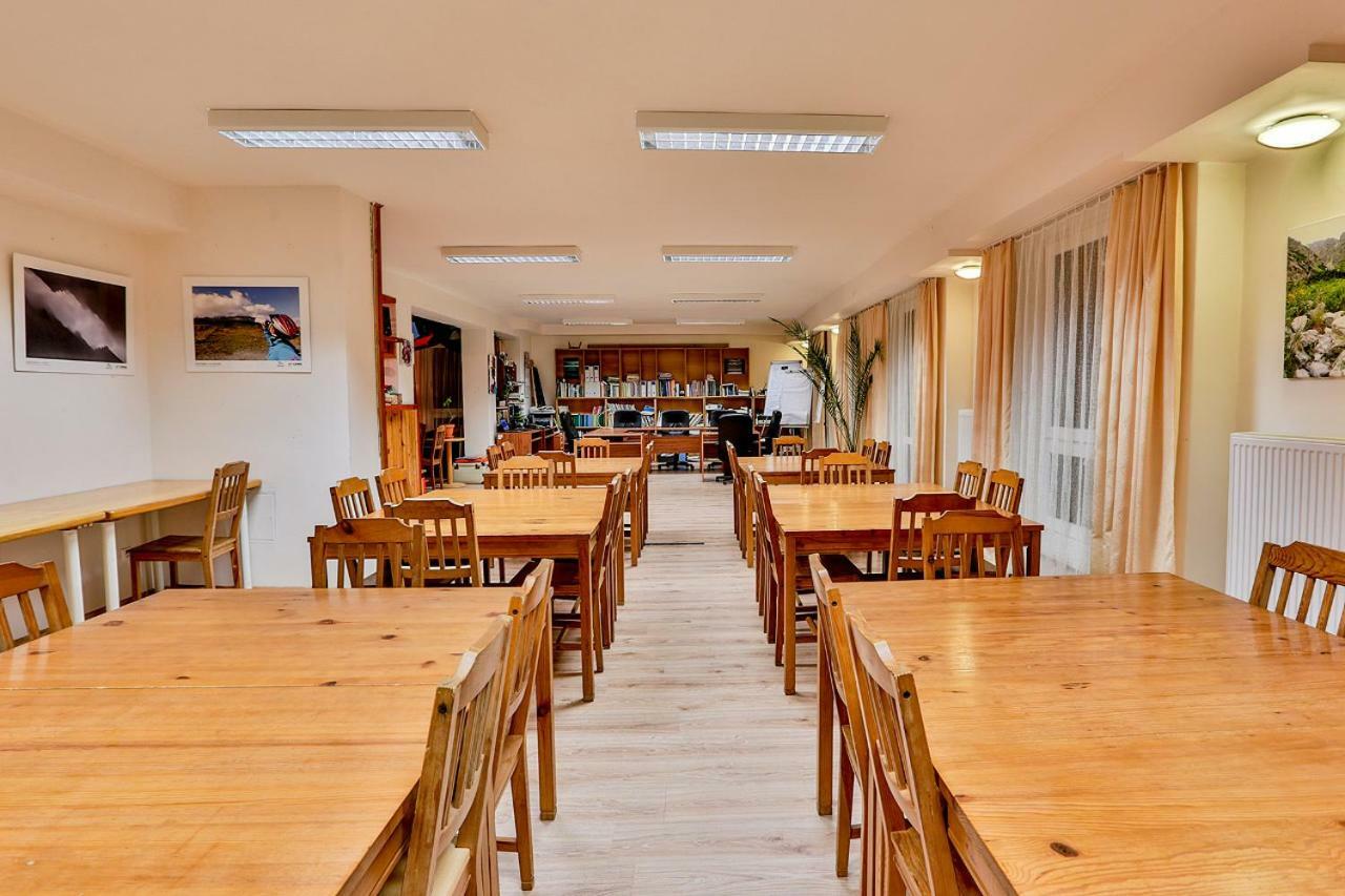 Penzion Centrum Pod Lesom Vysoke Tatry Bagian luar foto